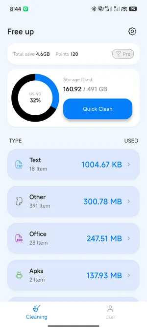 FreeUp Cleaner home dashboard showing Android storage usage and Quick Clean button